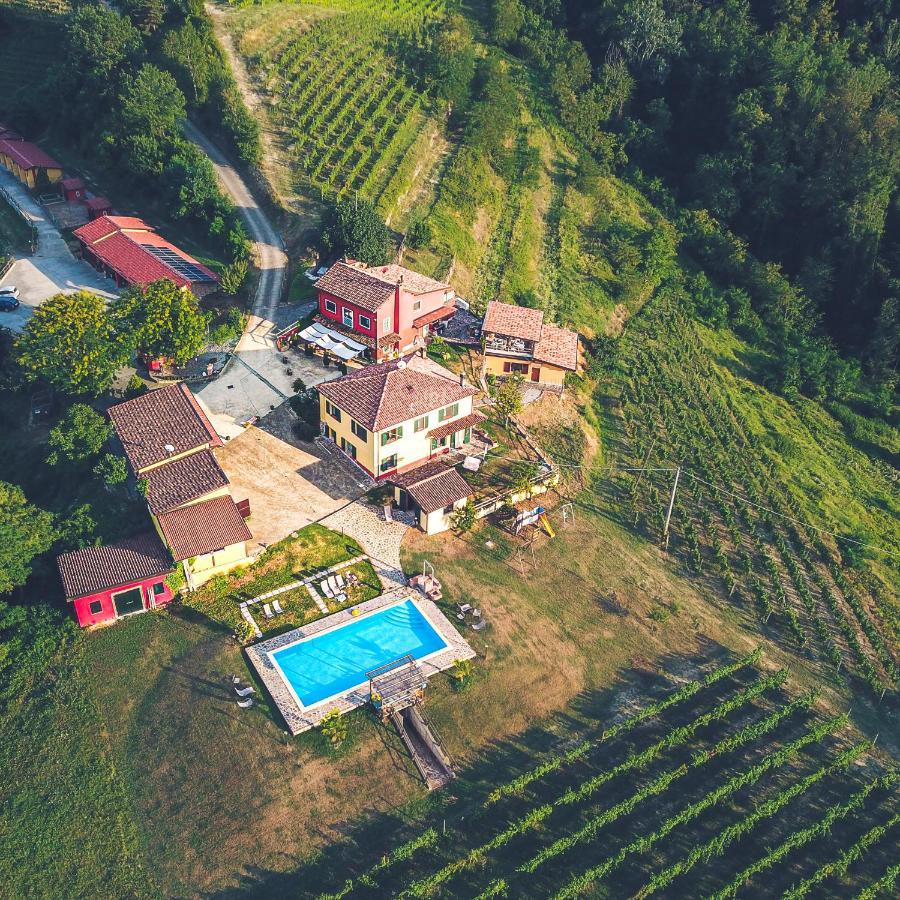Tenuta Monteoliveto - Family Cottage - Agriturismo Nelle Langhe Vesime Exterior foto
