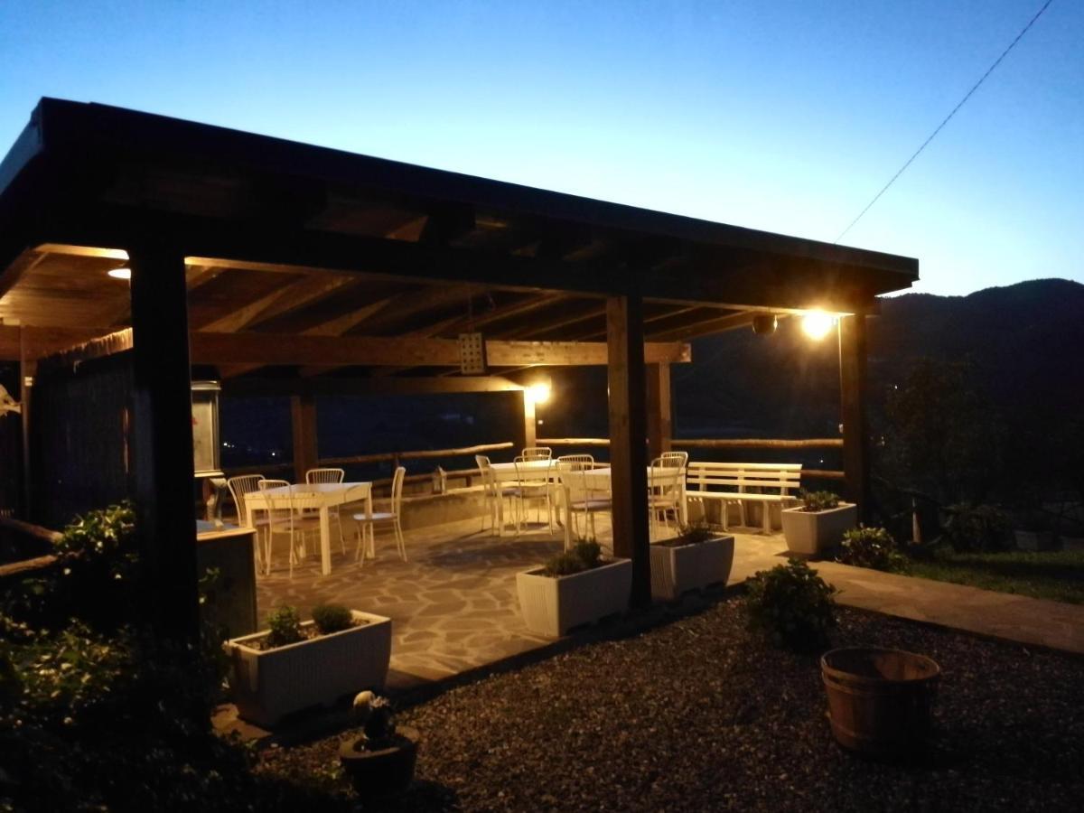 Tenuta Monteoliveto - Family Cottage - Agriturismo Nelle Langhe Vesime Exterior foto